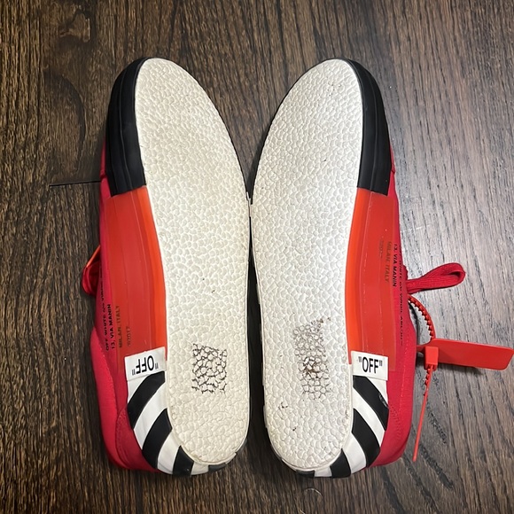 Off white sneakers - Picture 3 of 6